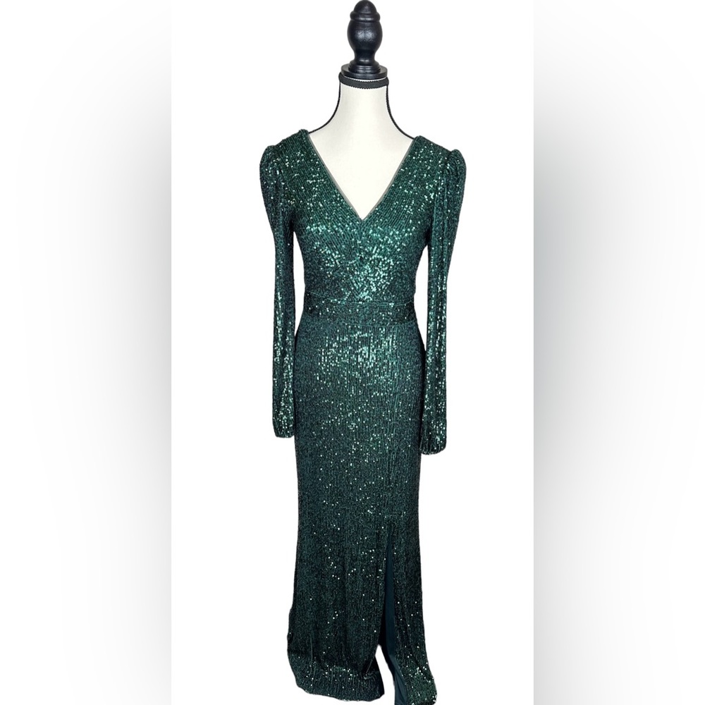 XSCAPE Women’s long sleeve sequence Green size 6